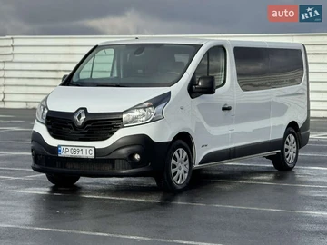 Авто Renault Trafic 2015 № 8299502