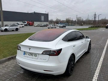 Авто Tesla Model 3 2018 № 8299621