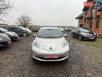 Авто Nissan Leaf 2013 № 8300102