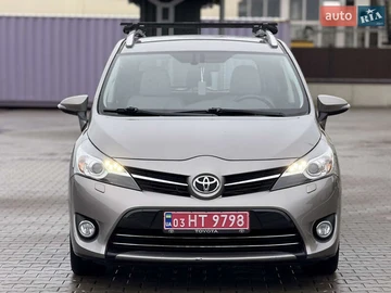 Авто Toyota Verso 2014 № 8300514