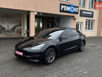 Авто Tesla Model 3 2021 № 8300594