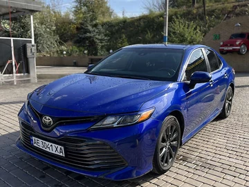 Авто Toyota Camry 2017 № 8300611