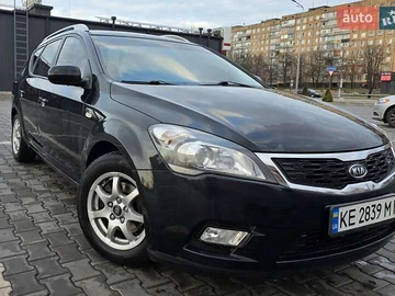 Авто KIA Ceed 2010 № 8301100