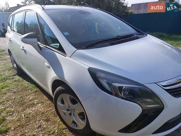 Авто Opel Zafira 2014 № 8301142