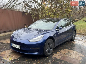Авто Tesla Model 3 2019 № 8301276