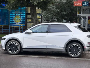 Авто Hyundai Ioniq 5 2022 № 8301384