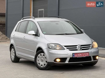 Авто Volkswagen Golf Plus 2008 № 8301591