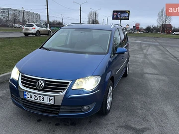 Авто Volkswagen Touran 2007 № 8301653