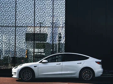Авто Tesla Model 3 2021 № 8301762