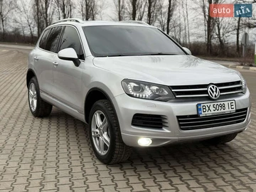 Авто Volkswagen Touareg 2010 № 8301814