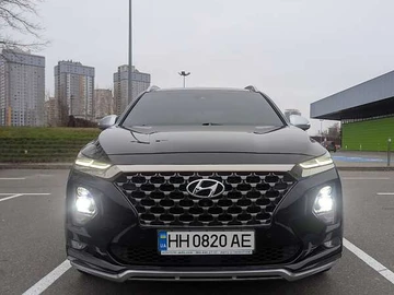 Авто Hyundai Santa Fe 2019 № 8301901