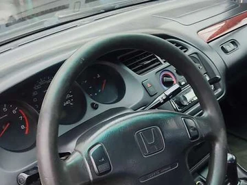 Авто Honda Accord 1999 № 8302012