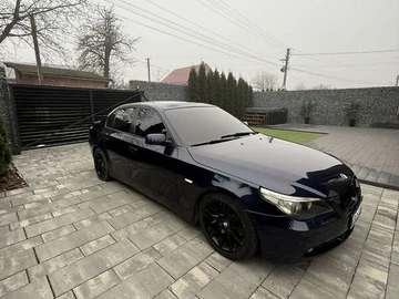 Авто BMW 5 Series 2004 № 8302021