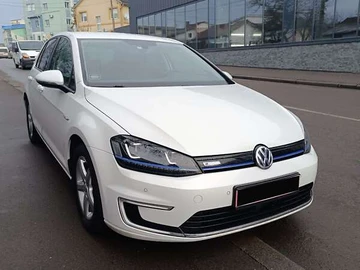 Авто Volkswagen E-Golf 2015 № 8302209