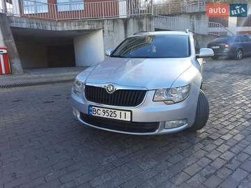 Авто Skoda Superb 2010 № 8302217