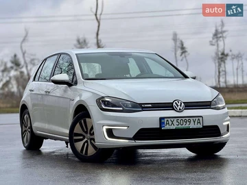Авто Volkswagen E-Golf 2018 № 8302280