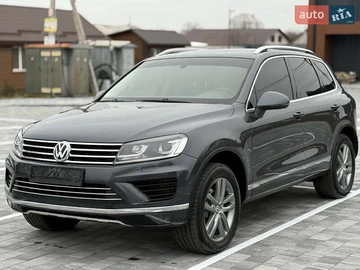 Авто Volkswagen Touareg 2015 № 8302311