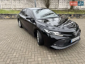 Авто Toyota Camry 2018 № 8302313