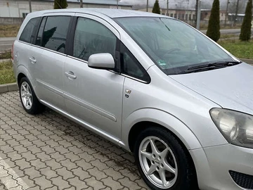 Авто Opel Zafira 2010 № 8302471