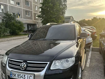 Авто Volkswagen Touareg 2009 № 8302609