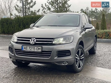 Авто Volkswagen Touareg 2012 № 8302648