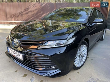 Авто Toyota Camry 2018 № 8302664