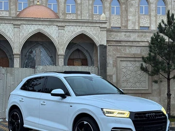 Авто Audi Q5 2018 № 8302671