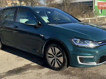 Авто Volkswagen E-Golf 2018 № 8303059