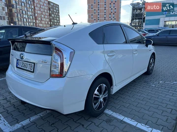 Авто Toyota Prius 2014 № 8303086