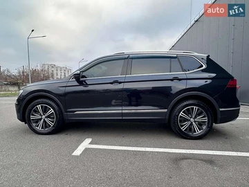 Авто Volkswagen Tiguan 2018 № 8303207