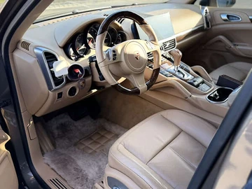 Авто Porsche Cayenne 2013 № 8303217