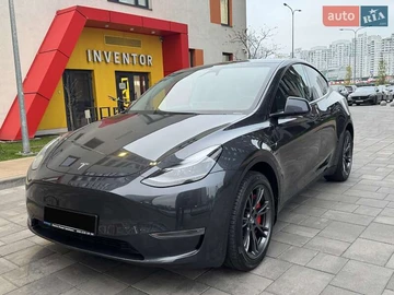 Авто Tesla Model Y 2024 № 8303290