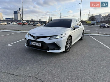 Авто Toyota Camry 2022 № 8303300