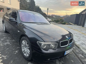 Авто BMW 7 Series 2002 № 8303454