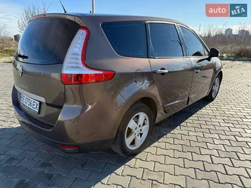 Авто Renault Grand Scenic 2010 № 8303567