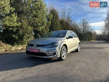 Авто Volkswagen E-Golf 2015 № 8303606