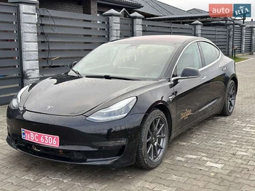 Авто Tesla Model 3 2019 № 8303645