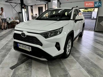 Авто Toyota Rav4 2019 № 8303921