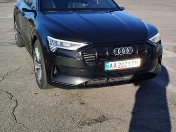 Авто Audi E-Tron 2019 № 8303959