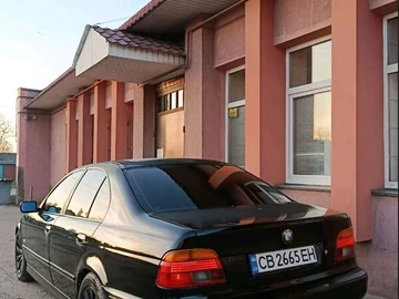 Авто BMW 5 Series 2000 № 8304253
