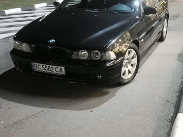 Авто BMW 5 Series 2002 № 8304285