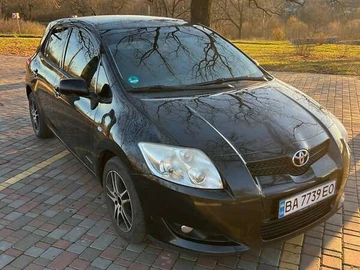 Авто Toyota Auris 2007 № 8304376