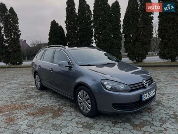 Авто Volkswagen Golf 2010 № 8304381