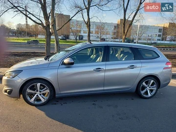 Авто Peugeot 308 2016 № 8304525