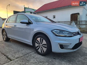 Авто Volkswagen E-Golf 2018 № 8304627
