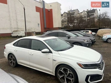 Авто Volkswagen Passat 2021 № 8304786