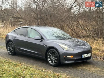 Авто Tesla Model 3 2023 № 8304796