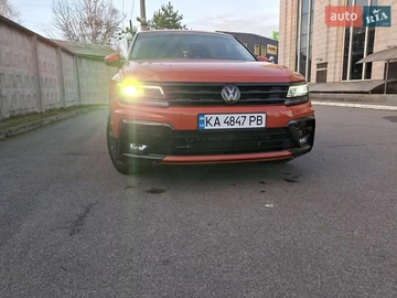 Авто Volkswagen Tiguan 2019 № 8304799