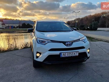 Авто Toyota Rav4 2018 № 8304804