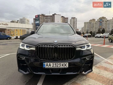 Авто BMW X7 2022 № 8304851